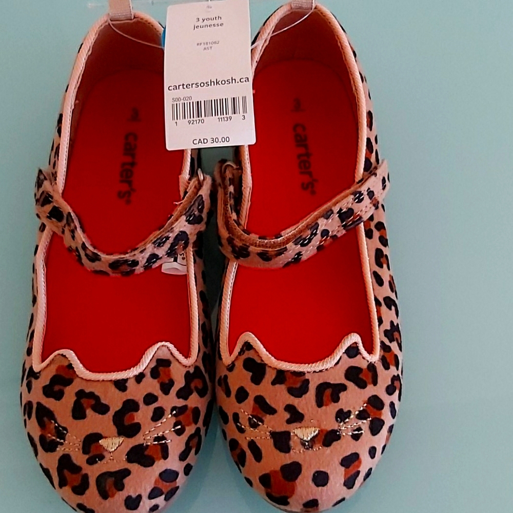3/$30💕Youth Carter's shose.